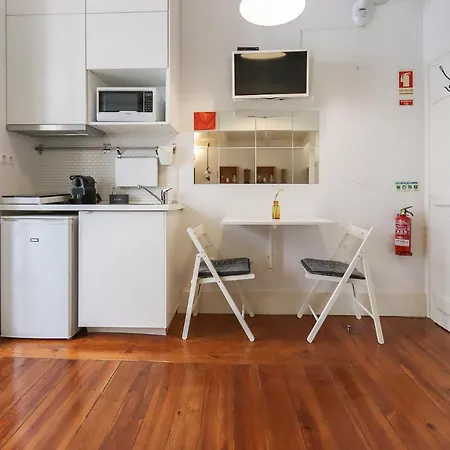 Santos Tiny By Homing Appartamento Lisbona