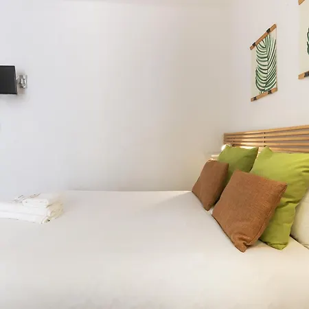 Apartment Santos Tiny By Homing