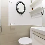Santos Tiny By Homing * Lissabon